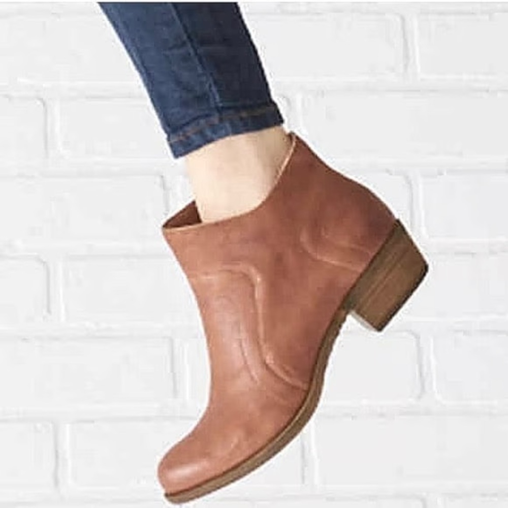 Lucky Brand Brolly Tan Ankle Booties